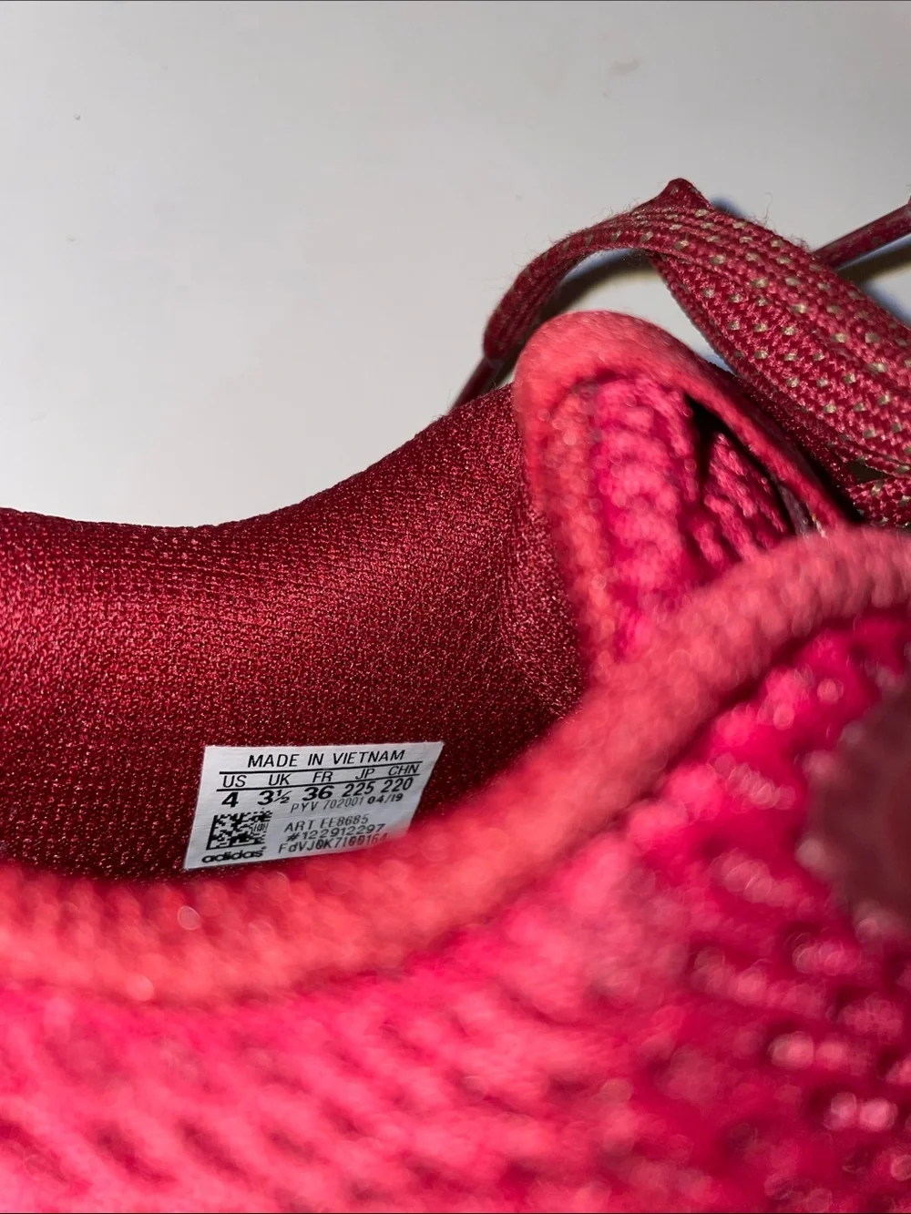 adidas Dark red with gold kids size 4 very good condition 🤩🤪15% off bundles - Picture 5 of 5
